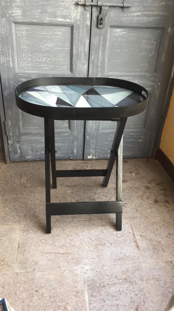 Facets Black Oval Butler wooden high gloss finish tray table