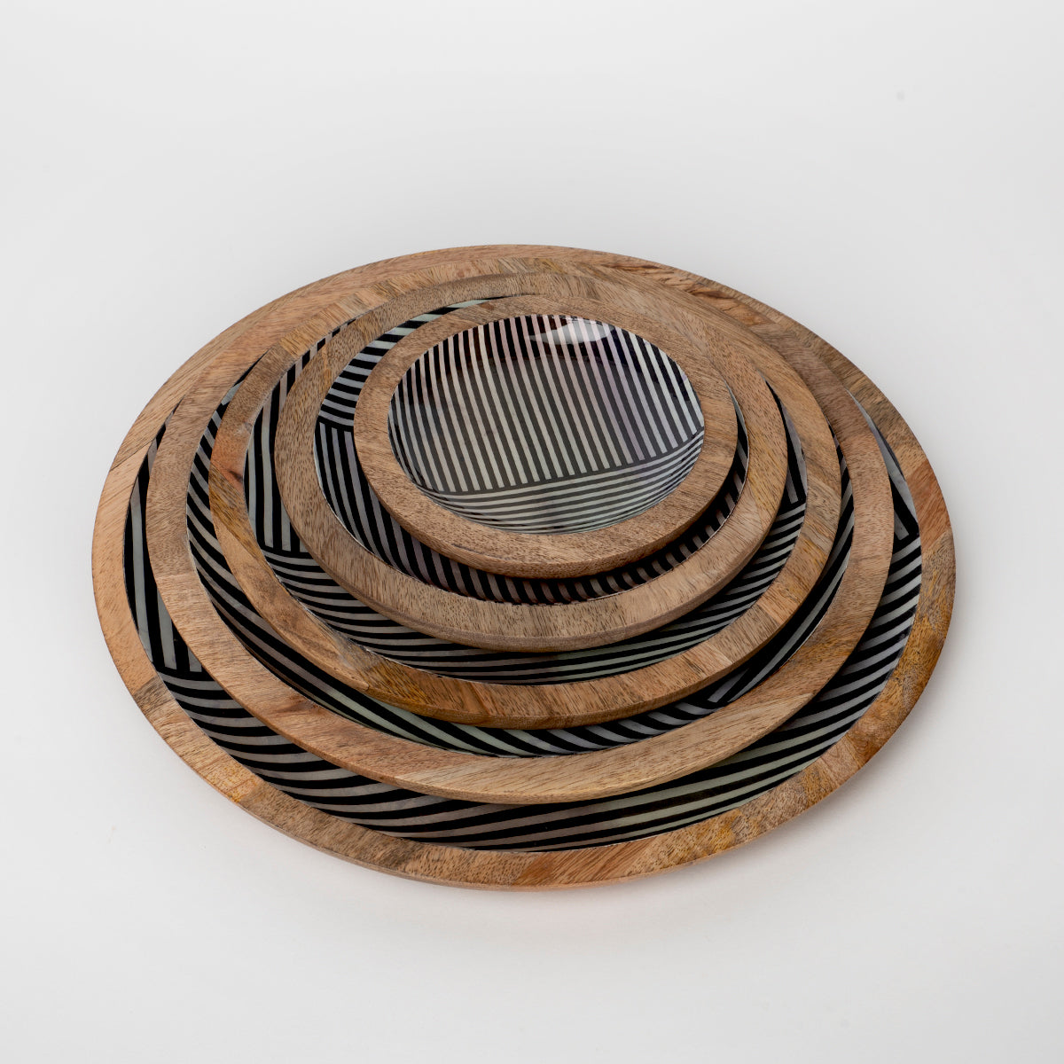 Natural Elegance Stripes Wooden Round Plates