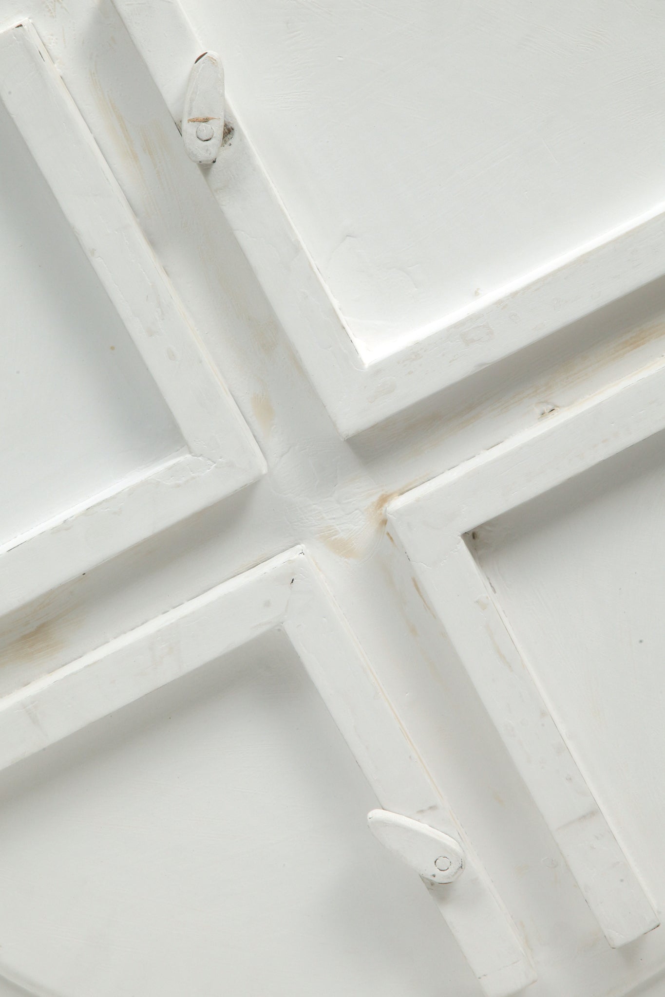 Closeup View The Monochrome High Top Folding Mango Wood Table