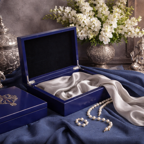 Elegant Box with Silver plated Motif